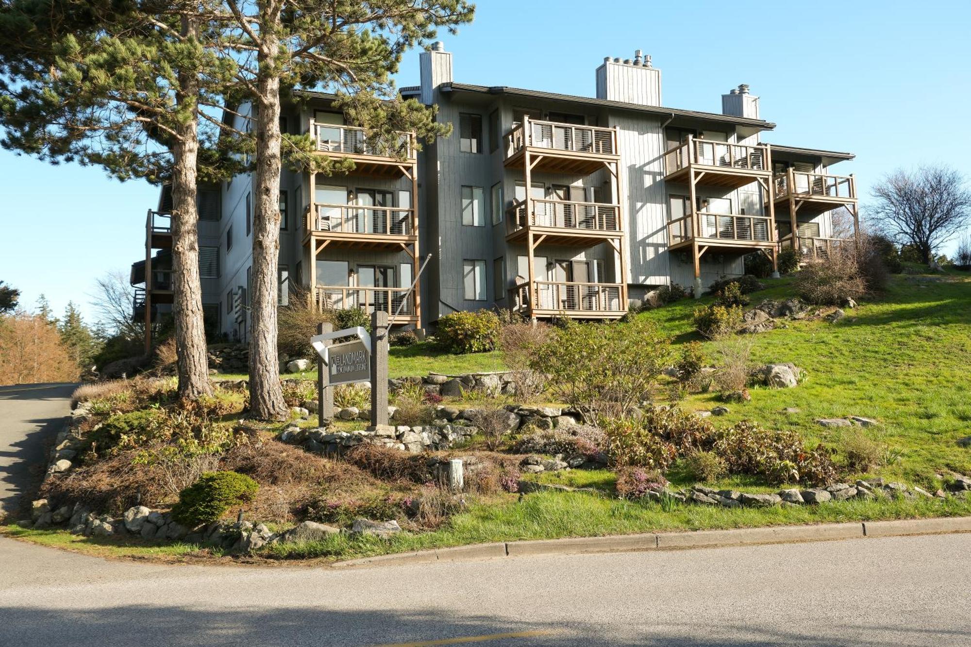 The Landmark Inn On Orcas Island Eastsound Exterior photo